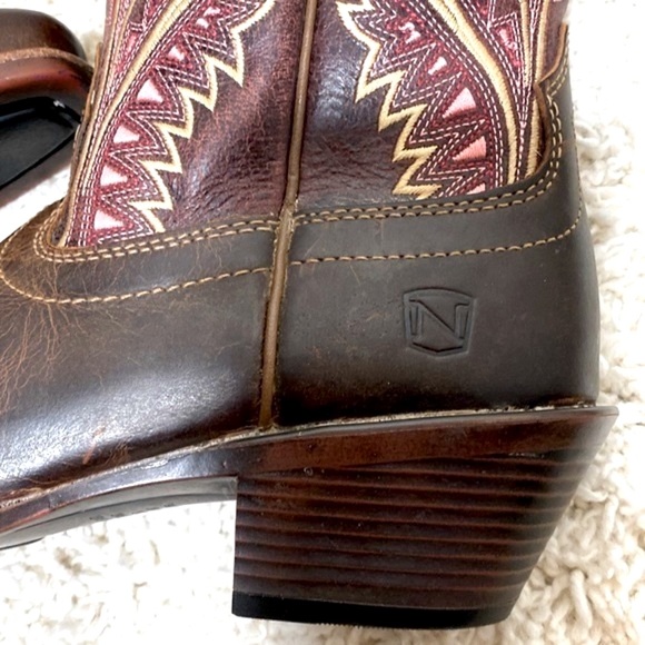 Noble Outfitters woman’s cowboy boots dark brown with pink stitching size 6 1/2 - Picture 8 of 10